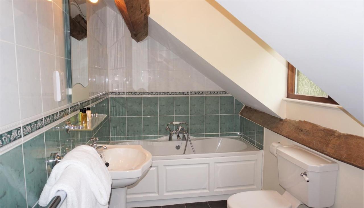 Sheep Dip Cottage - 5* Cyfie Farm, With Log Burner And Private Hot Tub Llanfyllin Εξωτερικό φωτογραφία